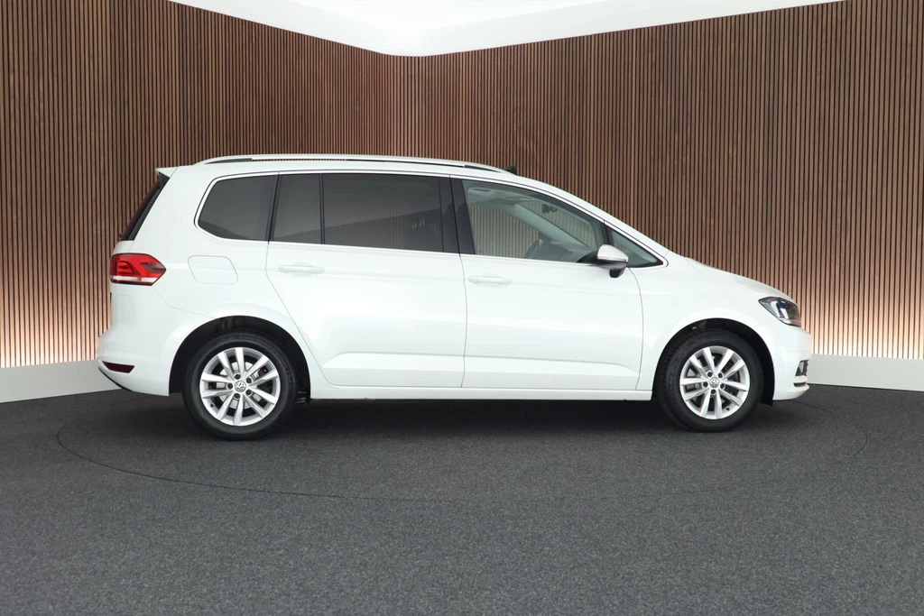 Volkswagen Touran – foto 5