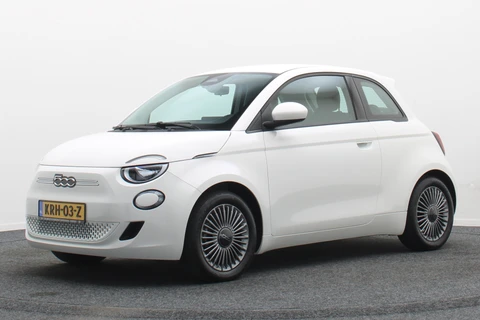 Fiat 500e Icon 42 kWh SOH 94,5%, Virtual Cockpit, Apple Carplay, Lane Assist, 16"
