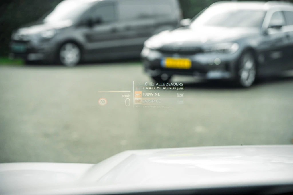 BMW iX1 – foto 4