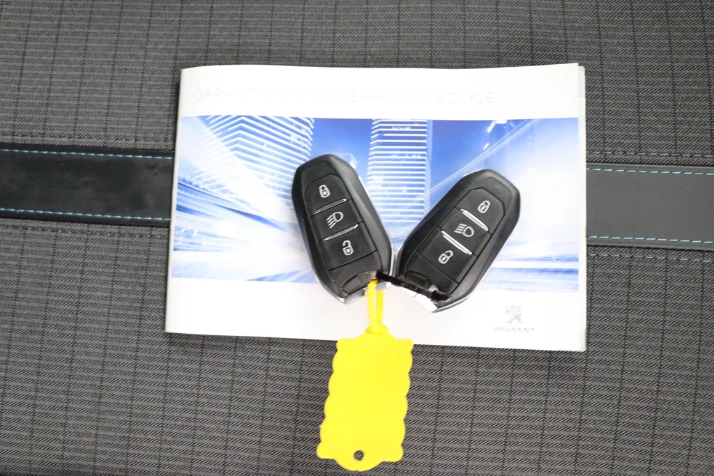 Peugeot 208 – foto 18