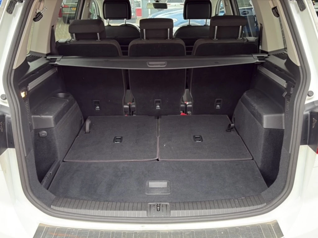 Volkswagen Touran – foto 10