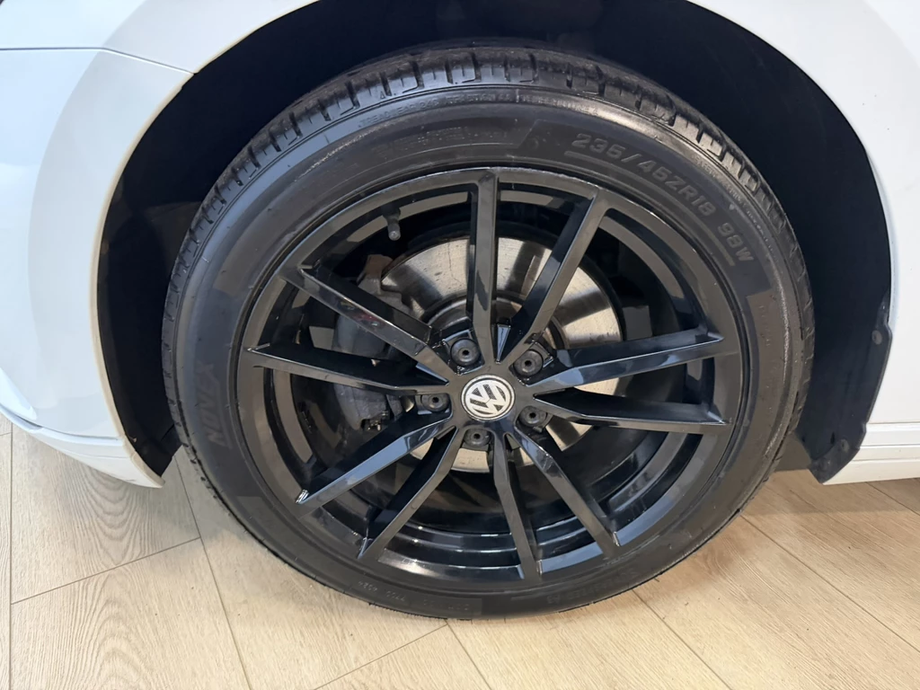Volkswagen Passat – foto 37