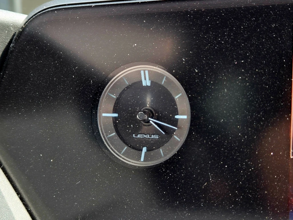 Lexus UX – foto 32