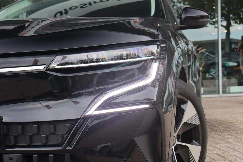 Renault Megane E-Tech – foto 3