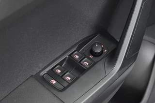 SEAT Arona – thumbnail 14