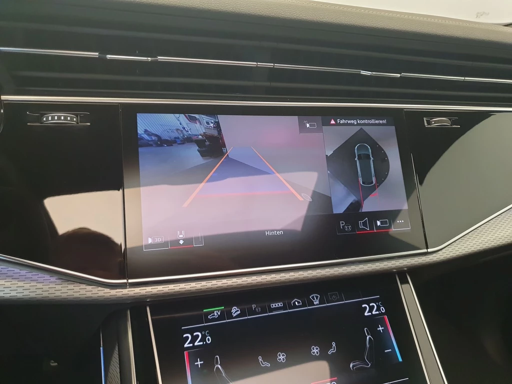 Audi Q8 – foto 11
