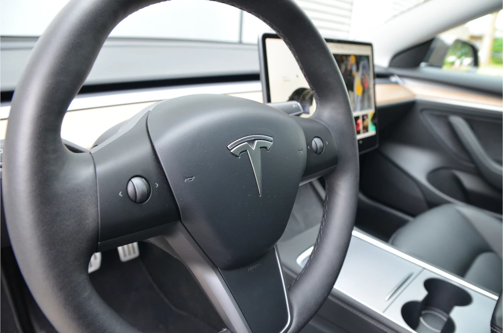 Tesla Model 3 – foto 15
