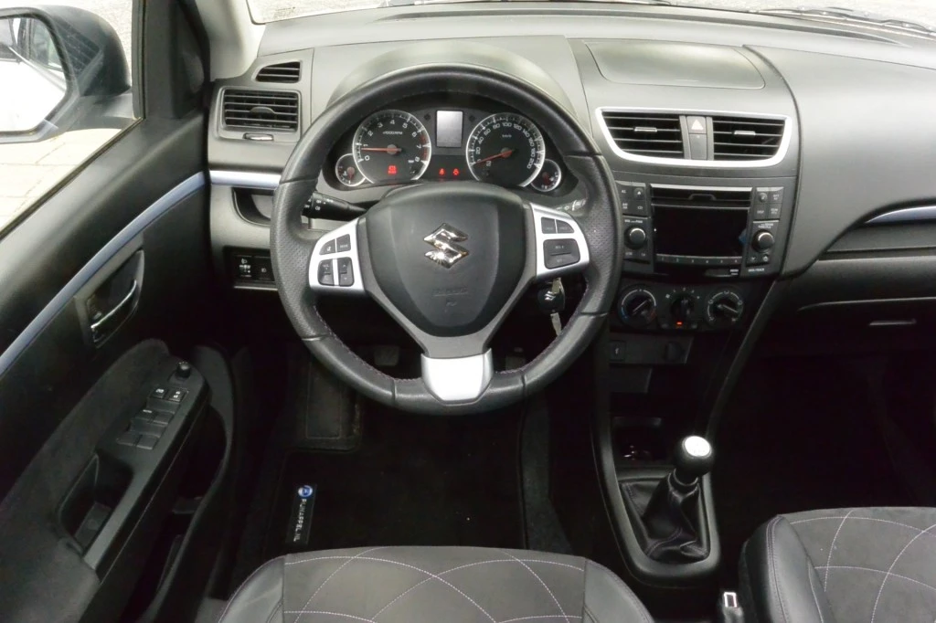 Suzuki Swift – foto 18