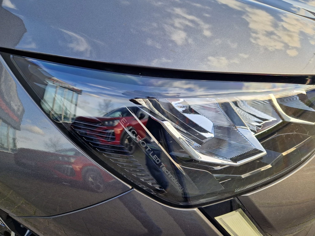 Peugeot 208 – foto 33