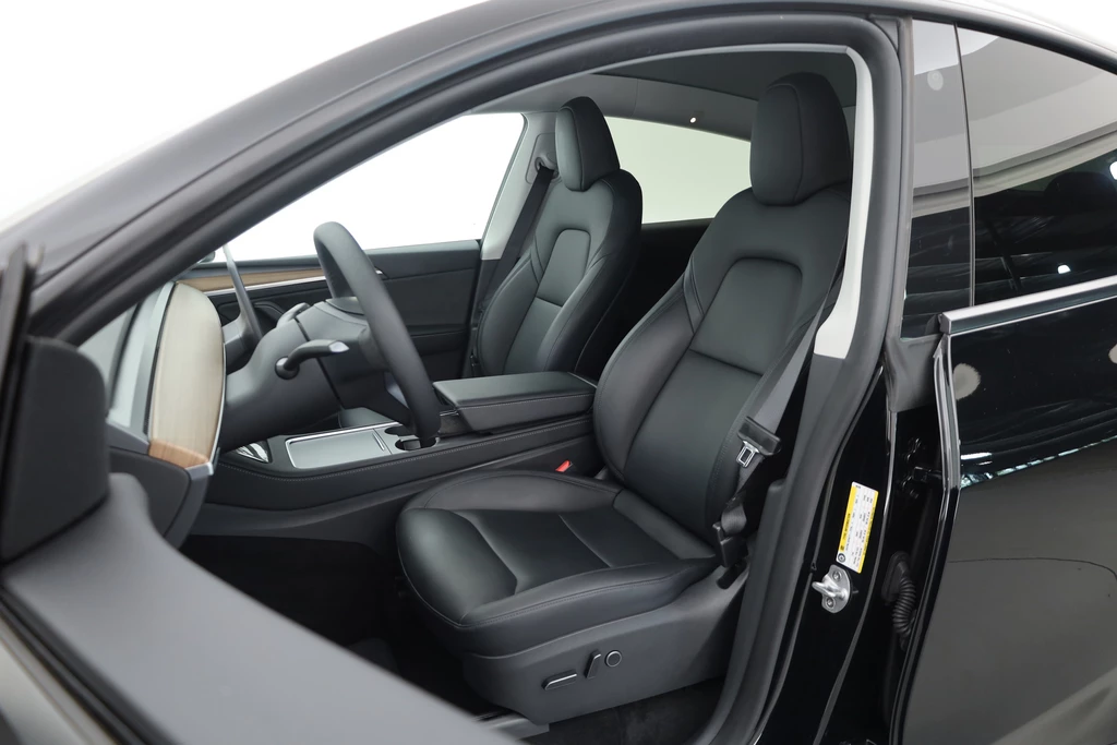 Tesla Model Y – foto 7