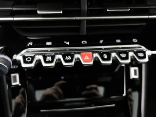 Peugeot 208 – thumbnail 10