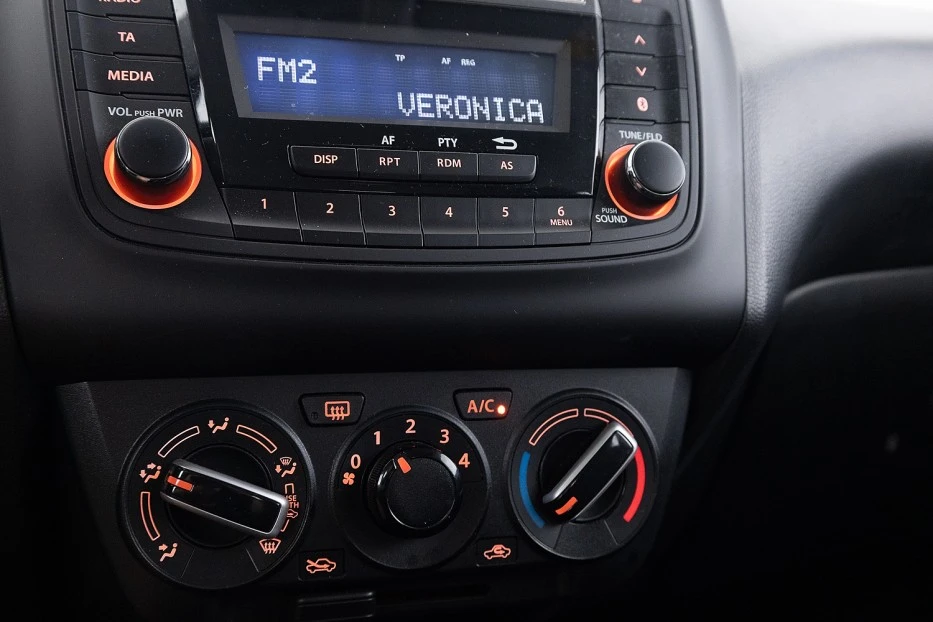 Suzuki Swift – foto 15