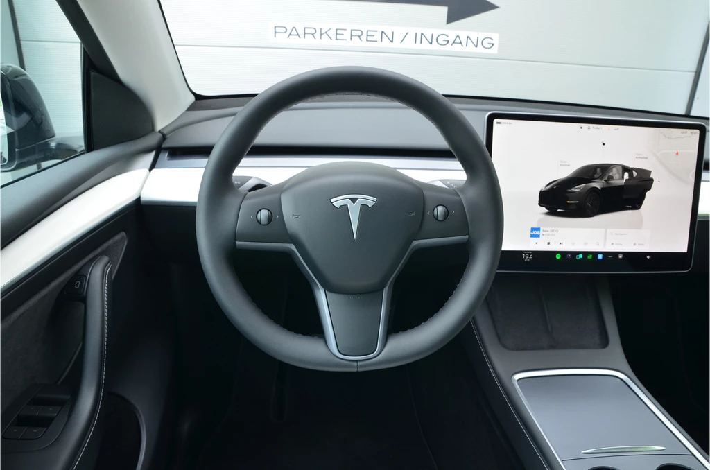Tesla Model Y – foto 15
