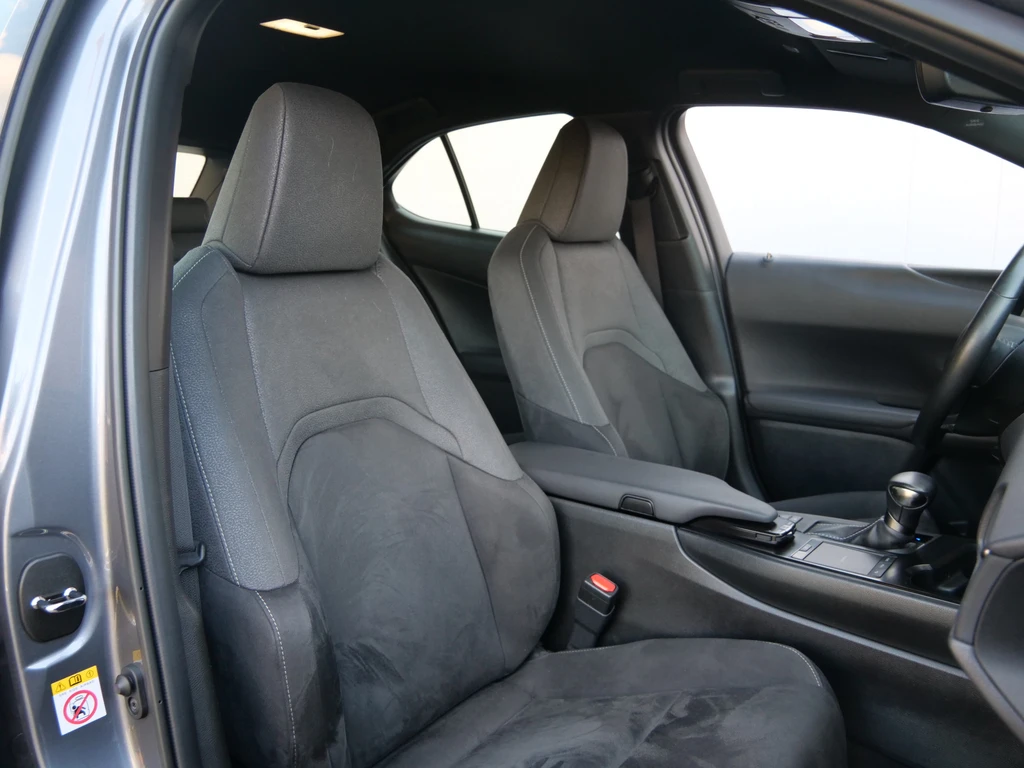 Lexus UX – foto 10