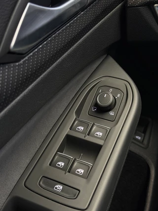 Volkswagen Golf – thumbnail 35