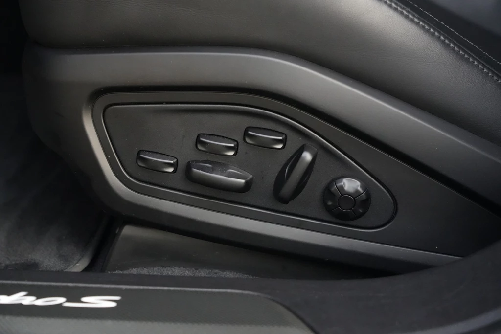 Porsche Taycan – foto 26