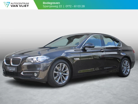 BMW 5-serie 520i Luxury Edition | PANORMISCH SCHUIFDAK | LEDERENBEKLEDING | STOELVERWARMING |