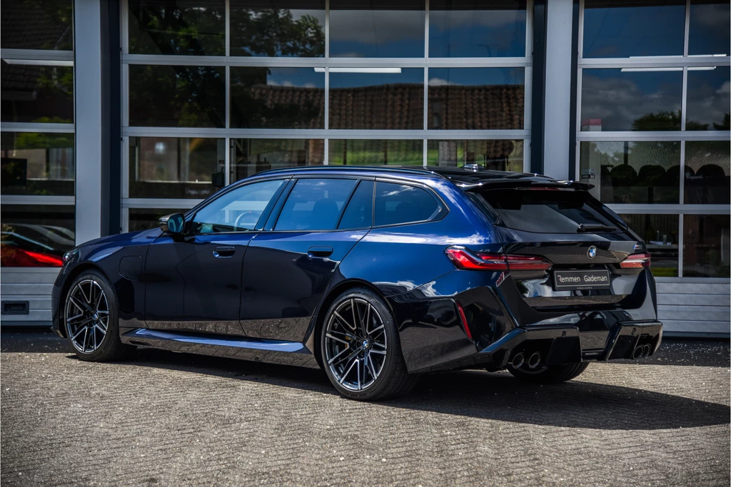 BMW M5 – foto 2