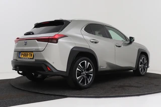 Lexus UX – thumbnail 7