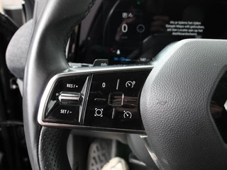 Renault Megane E-Tech – thumbnail 28