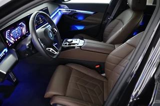 BMW i5 – thumbnail 10