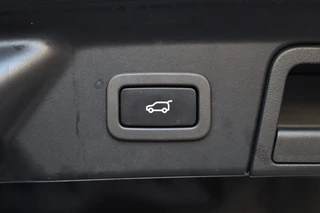 Land Rover Range Rover Velar – thumbnail 14