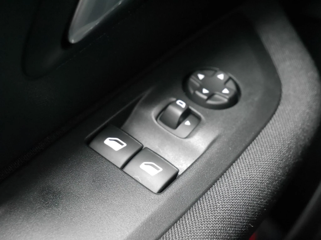 Peugeot 208 – foto 20