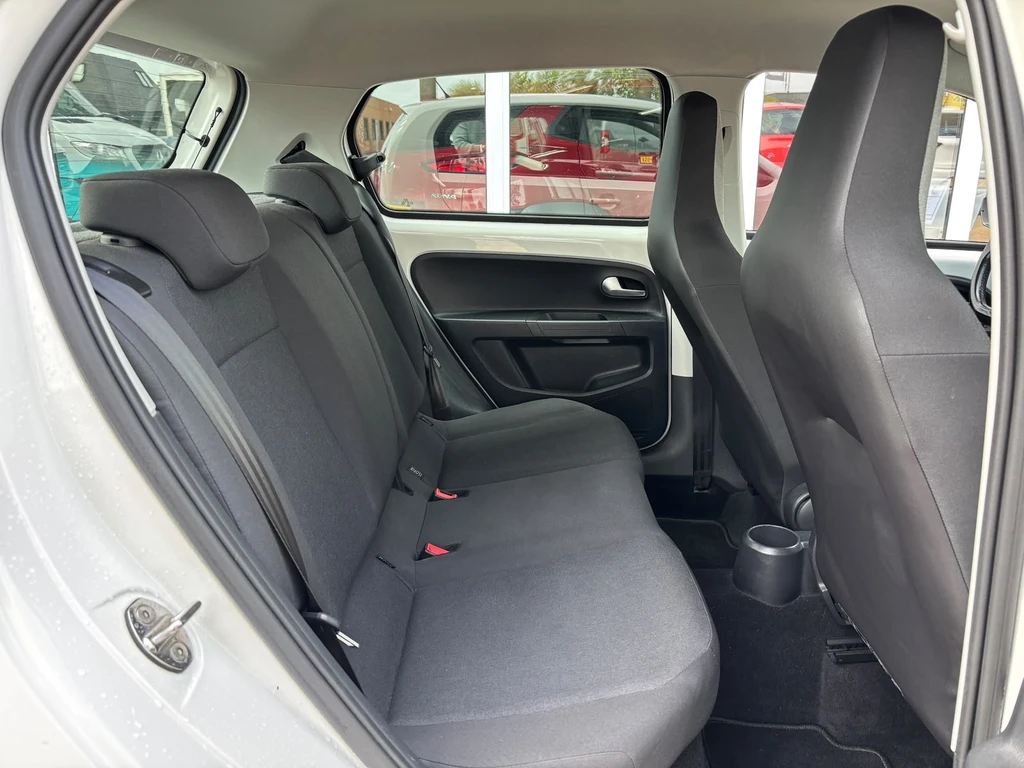 Volkswagen up! – foto 23