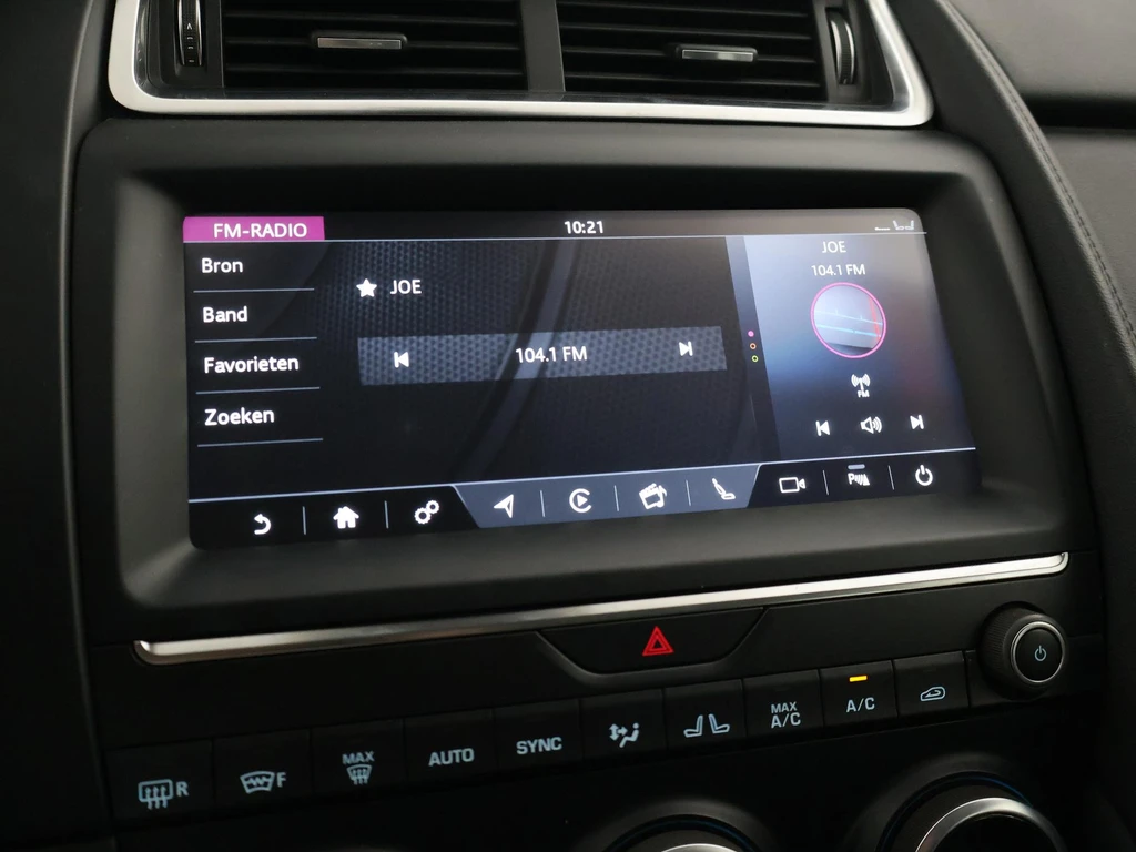 Jaguar E-PACE – foto 42