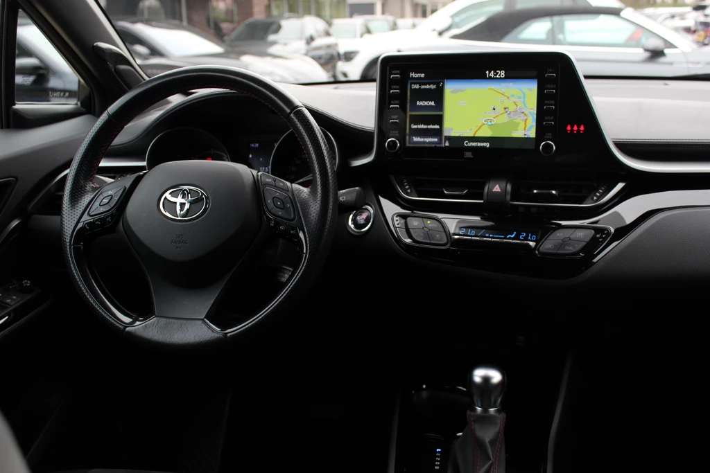 Toyota C-HR – foto 11