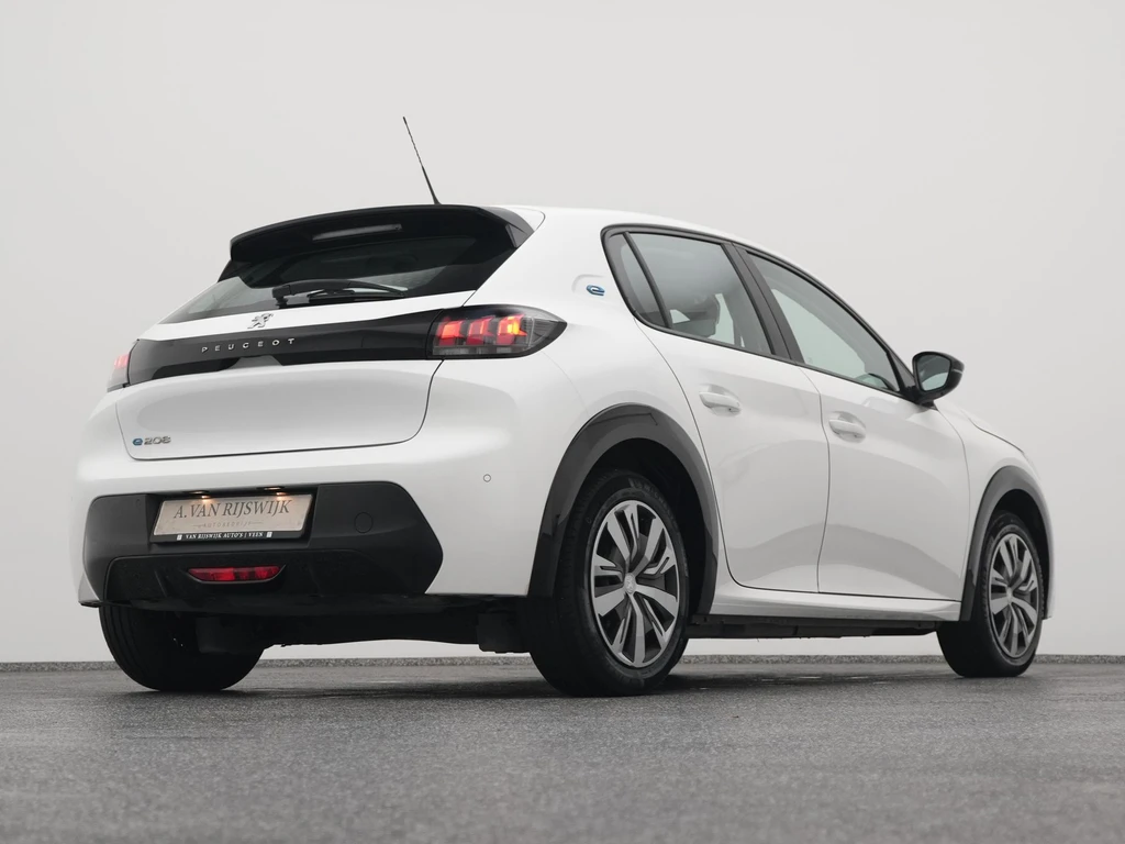 Peugeot e-208 – foto 12