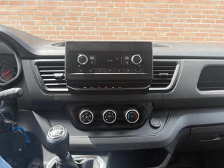 Renault Trafic – thumbnail 25