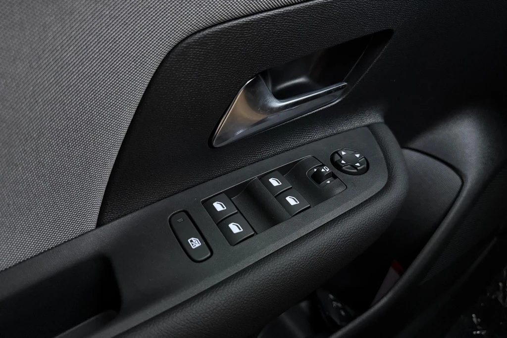 Opel Mokka-e – foto 17