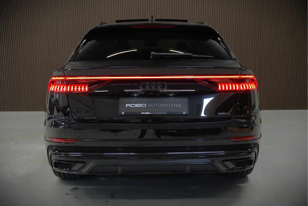 Audi Q8 – foto 7