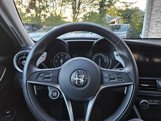Alfa Romeo Giulia – thumbnail 31