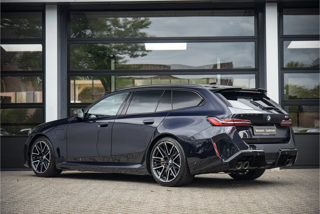 BMW M5 – foto 2