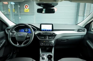 Ford Kuga – thumbnail 14