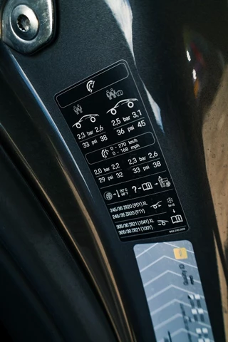 Porsche 911 – thumbnail 56