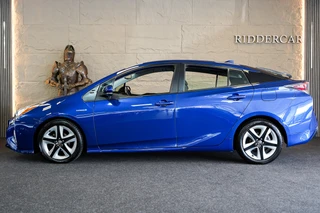 Toyota Prius – thumbnail 3