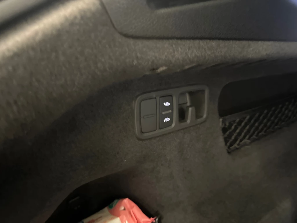 Audi RSQ8 – foto 21
