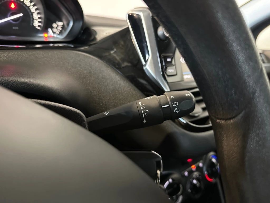Peugeot 208 – foto 20