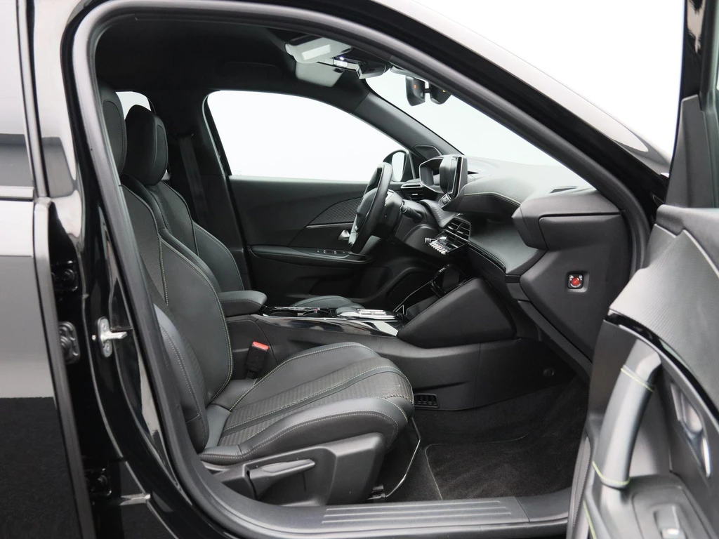 Peugeot e-2008 – foto 36