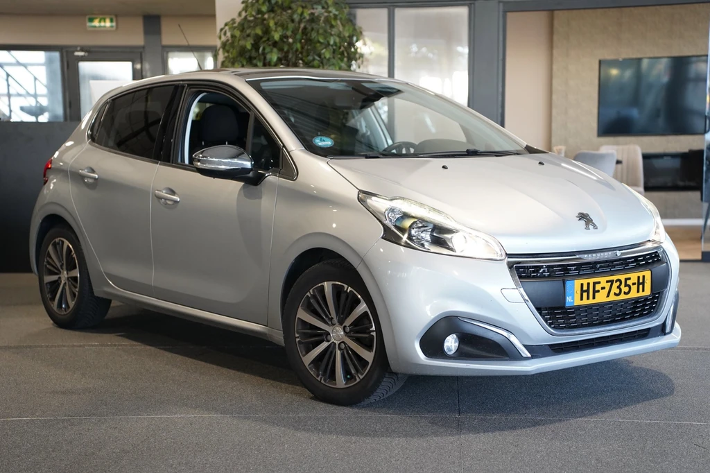 Peugeot 208 – foto 12