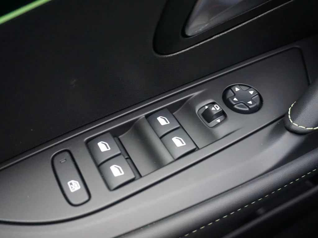 Peugeot 208 – foto 13