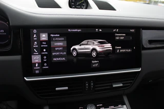 Porsche Cayenne – thumbnail 26