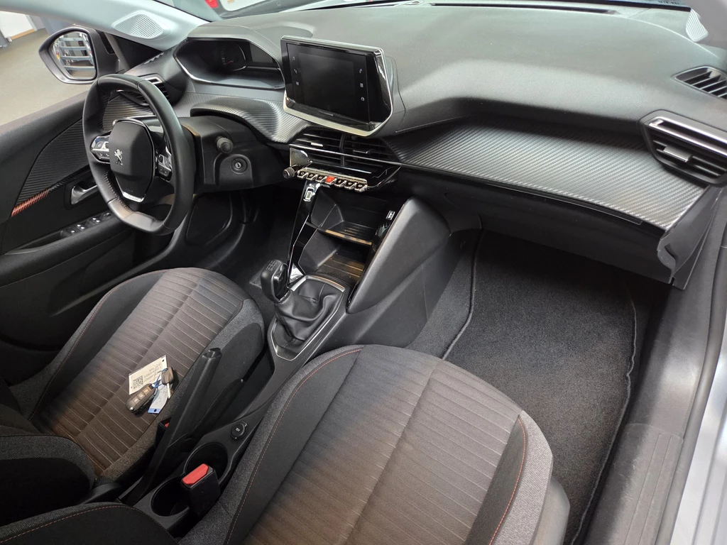 Peugeot 208 – foto 17