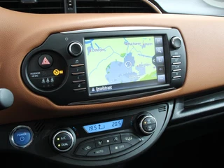Toyota Yaris – thumbnail 8