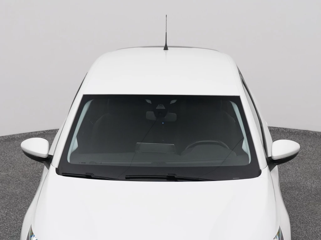 Peugeot e-208 – foto 35