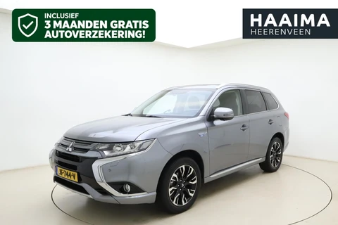 Mitsubishi Outlander 2.0 PHEV Automaat instyle | Navigatie | Lederen bekleding | Achteruitrijcamera | Elektrische achterklep | Stoel- en stuurverwarming | Verwarmd voorraam