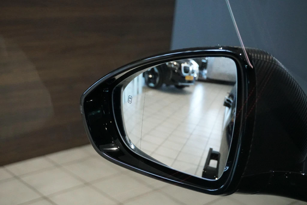 Lotus Eletre – foto 18